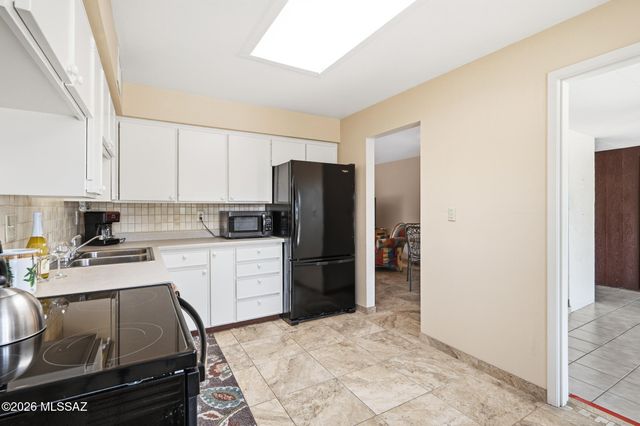 232 N Abrego Drive, Green Valley, AZ 85614