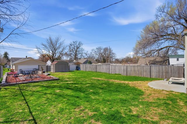 1507 W 38th Street, Davenport, IA 52806