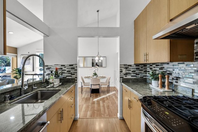 1901 Briscoe Ter, Fremont, CA 94539