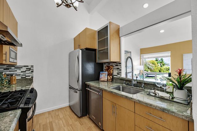 1901 Briscoe Ter, Fremont, CA 94539