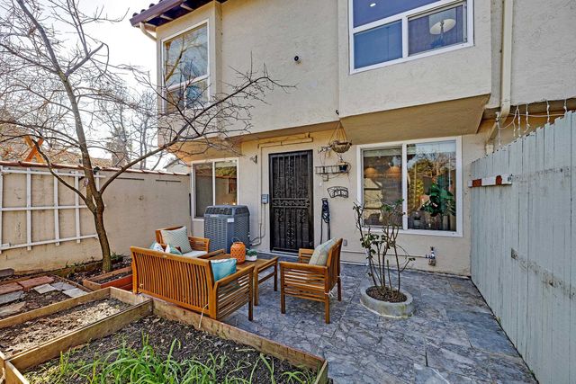 1901 Briscoe Ter, Fremont, CA 94539