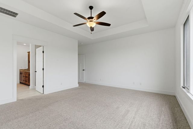 3215 W Bluffview Street, Springfield, MO 65810