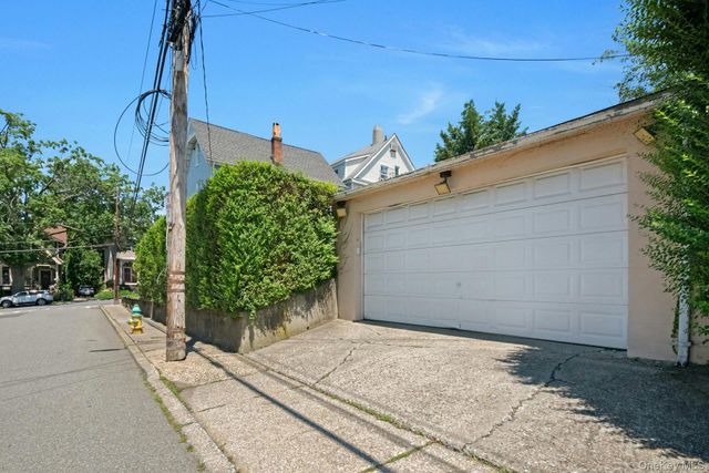 20 Waller Avenue, Ossining, NY 10562