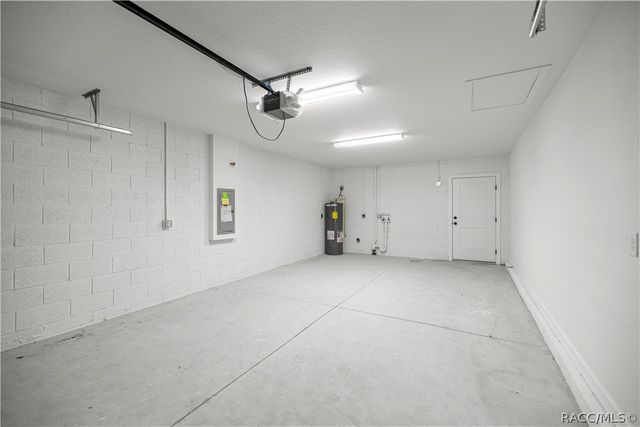 24370 NW Falcon Avenue, Dunnellon, FL 34431