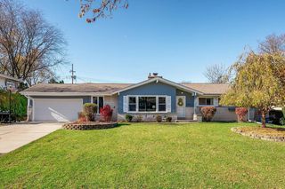 4655 N 108th STREET, Wauwatosa, WI 53225