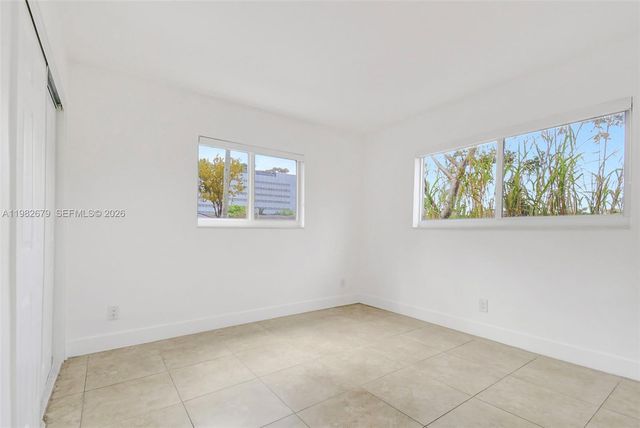 407 SE 9th Court 3, Hallandale Beach, FL 33009