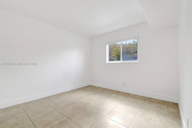 407 SE 9th Court 3, Hallandale Beach, FL 33009