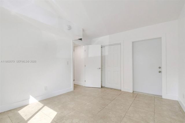 407 SE 9th Court 3, Hallandale Beach, FL 33009