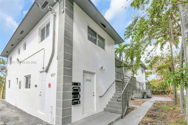 407 SE 9th Court 3, Hallandale Beach, FL 33009