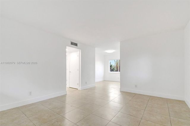 407 SE 9th Court 3, Hallandale Beach, FL 33009