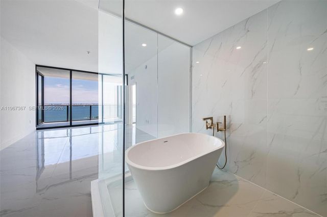 700 NE 24th 3107, Miami, FL 33137