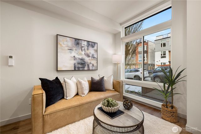 903 A NW 56th Street, Seattle, WA 98107