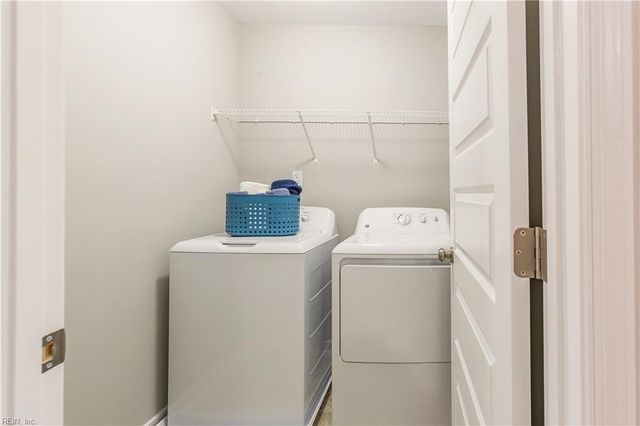 101 Peck LN, Suffolk, VA 23434