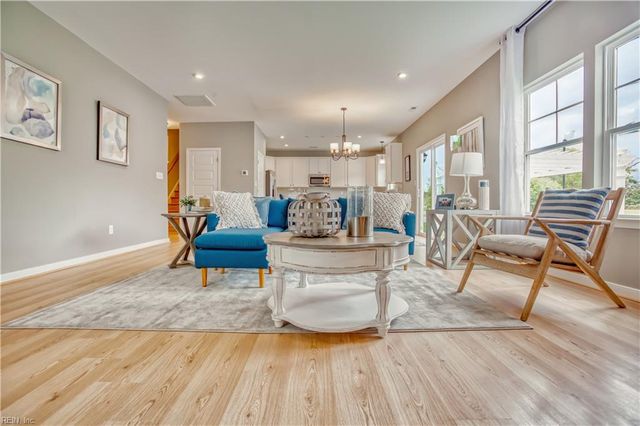 101 Peck LN, Suffolk, VA 23434