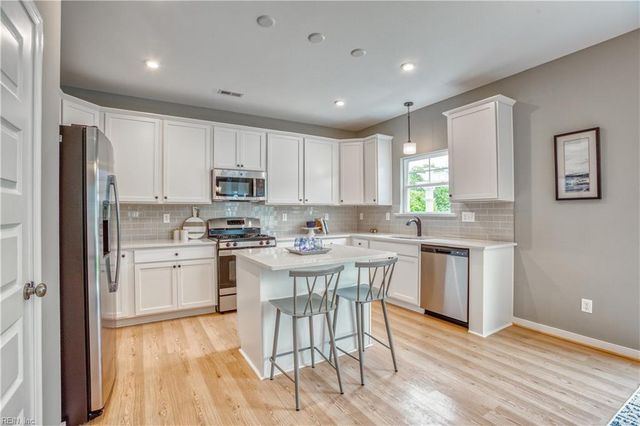 101 Peck LN, Suffolk, VA 23434