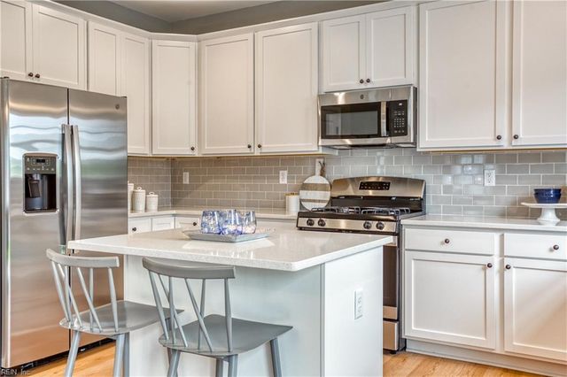 101 Peck LN, Suffolk, VA 23434