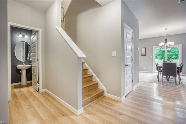 101 Peck LN, Suffolk, VA 23434