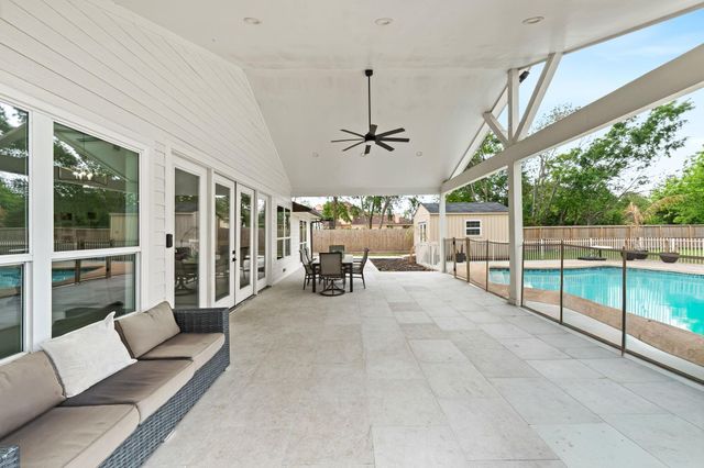 8800 Brae Acres Road, Houston, TX 77074