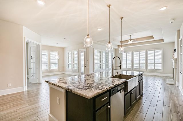 2810 Cumberland Drive, Texas City, TX 77568