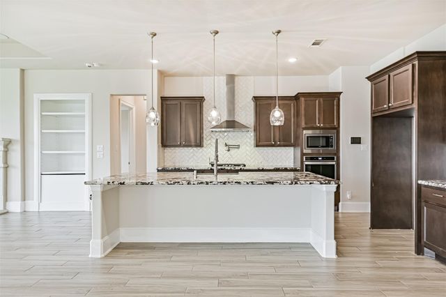 2810 Cumberland Drive, Texas City, TX 77568