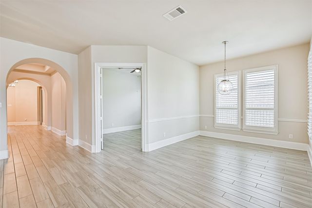 2810 Cumberland Drive, Texas City, TX 77568