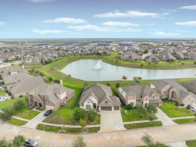 2810 Cumberland Drive, Texas City, TX 77568