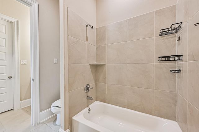 2810 Cumberland Drive, Texas City, TX 77568