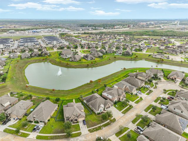 2810 Cumberland Drive, Texas City, TX 77568