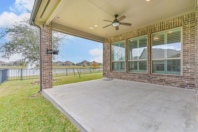 2810 Cumberland Drive, Texas City, TX 77568