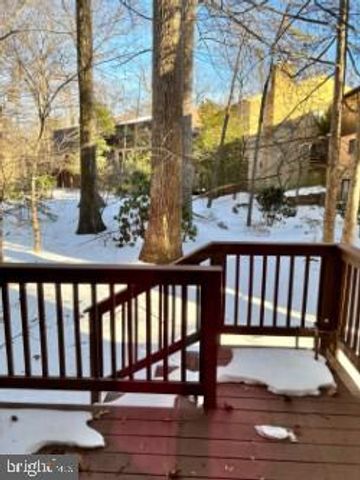 9926 GREAT OAKS WAY, Fairfax, VA 22030