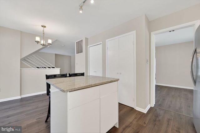 9926 GREAT OAKS WAY, Fairfax, VA 22030