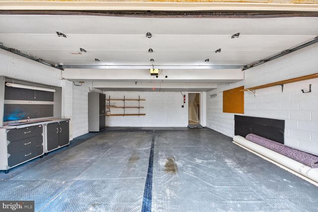 9926 GREAT OAKS WAY, Fairfax, VA 22030