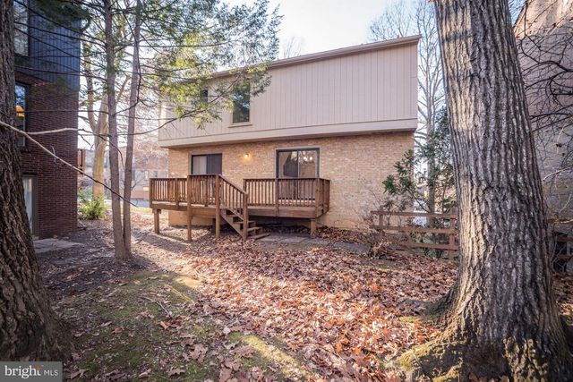 9926 GREAT OAKS WAY, Fairfax, VA 22030