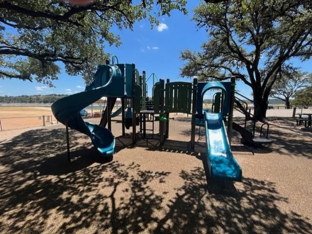 3208 Morgan LN, Lago Vista, TX 78645