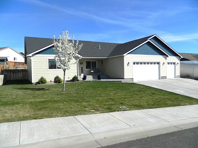 2839 Glacier Drive, Klamath Falls, OR 97603