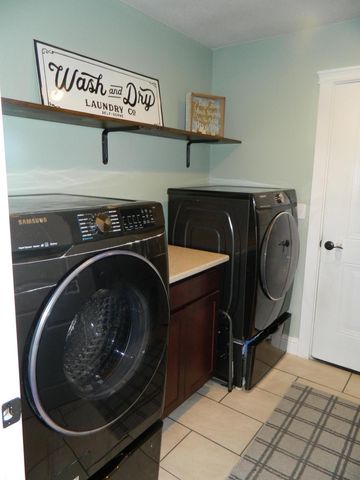 2839 Glacier Drive, Klamath Falls, OR 97603