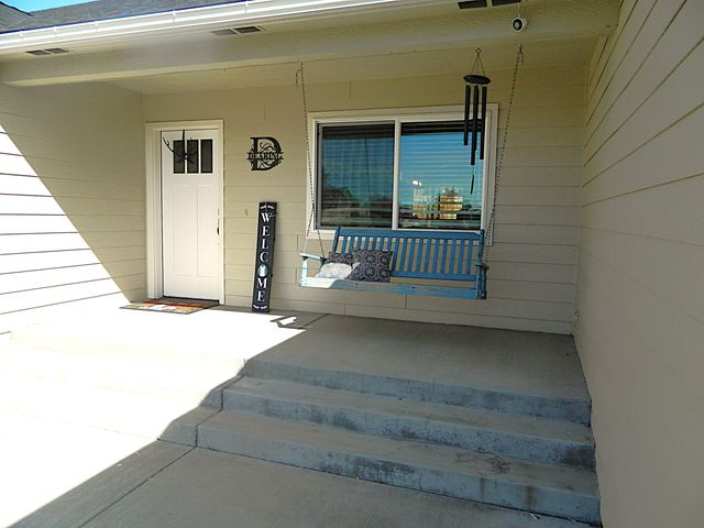 2839 Glacier Drive, Klamath Falls, OR 97603