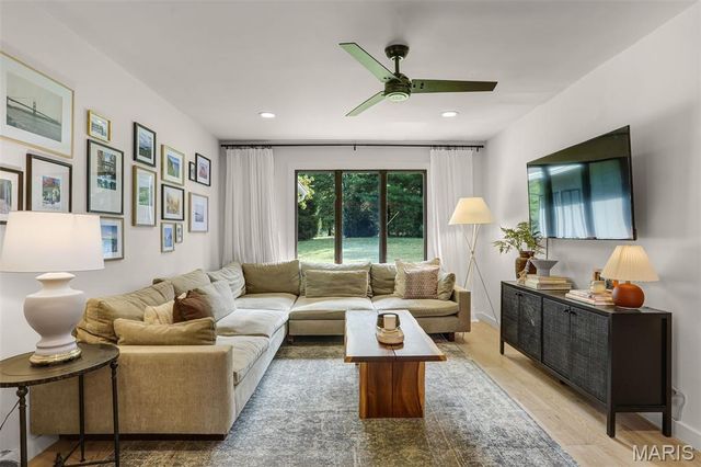 31 Santa Anita Drive, Maryville, IL 62062