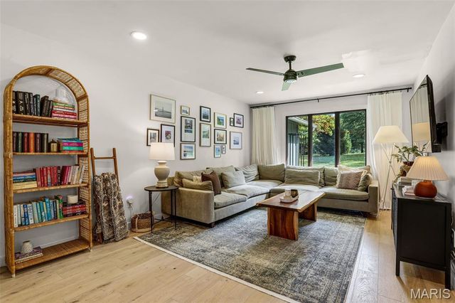 31 Santa Anita Drive, Maryville, IL 62062