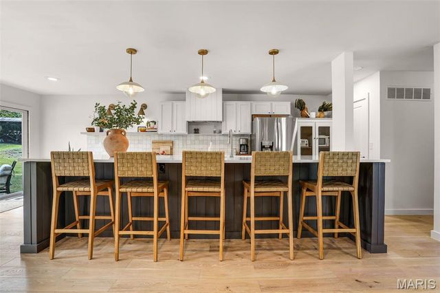 31 Santa Anita Drive, Maryville, IL 62062