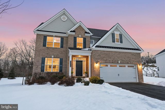 325 MYSTIC VIEW CIR, Doylestown, PA 18901