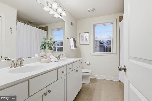 325 MYSTIC VIEW CIR, Doylestown, PA 18901