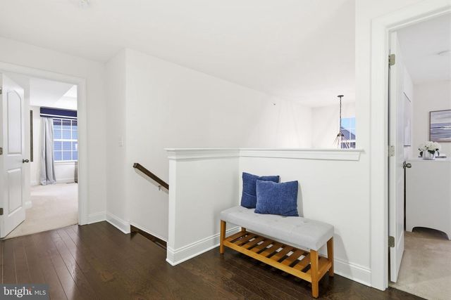 325 MYSTIC VIEW CIR, Doylestown, PA 18901