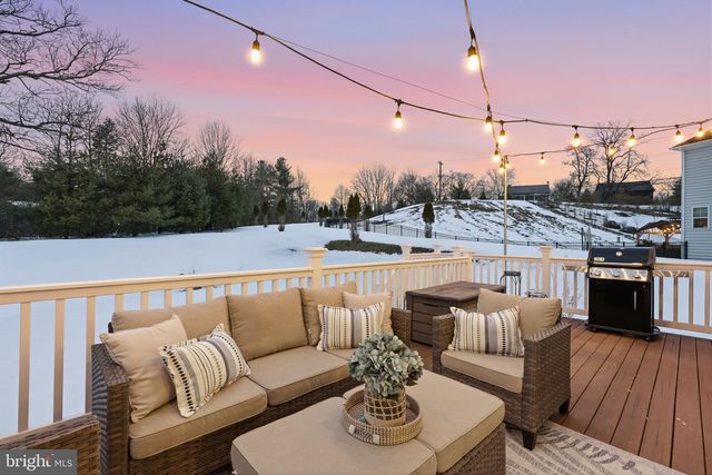 325 MYSTIC VIEW CIR, Doylestown, PA 18901