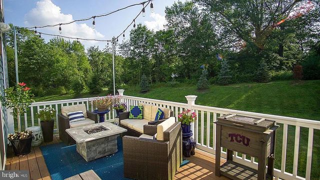 325 MYSTIC VIEW CIR, Doylestown, PA 18901