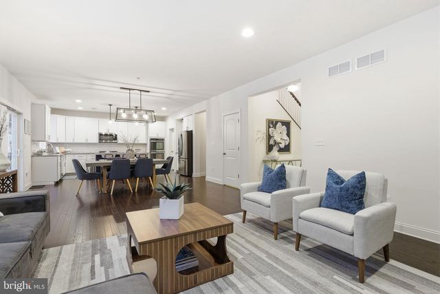 325 MYSTIC VIEW CIR, Doylestown, PA 18901