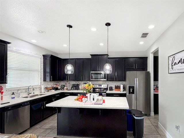 2438 CHATEAU LOOP, Kissimmee, FL 34741