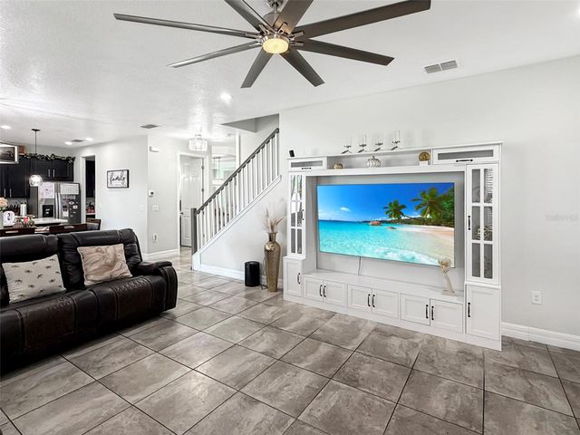 2438 CHATEAU LOOP, Kissimmee, FL 34741