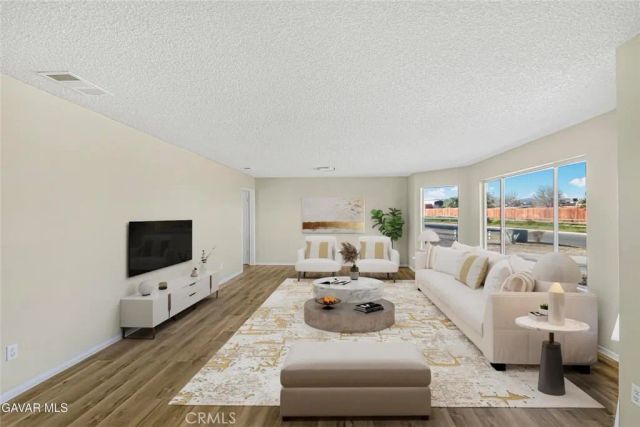 37324 97th Street East, Littlerock, CA 93543