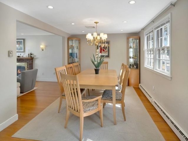 22 Susan Dr, Saugus, MA 01906